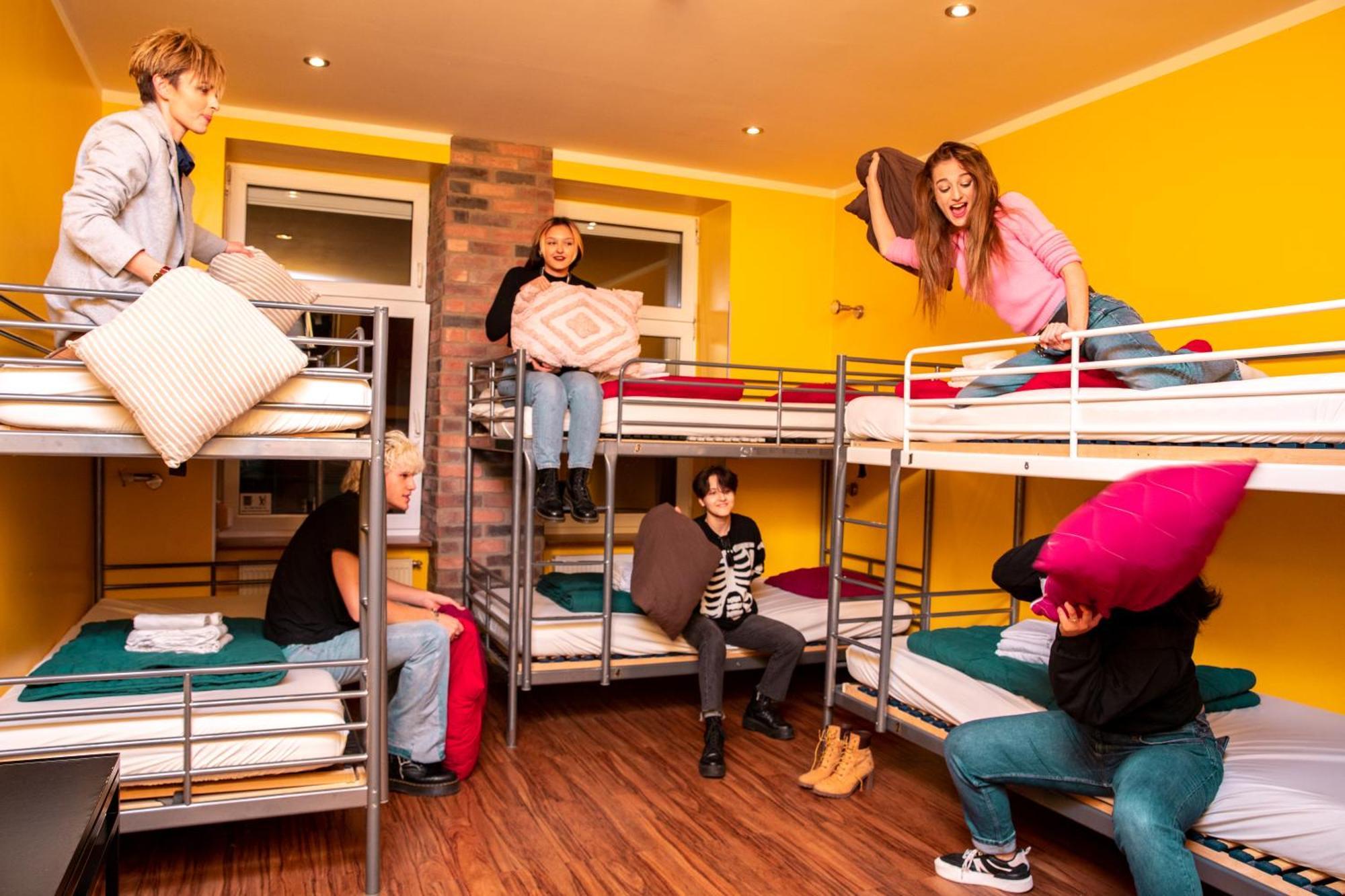 Hostel Do Step - & *